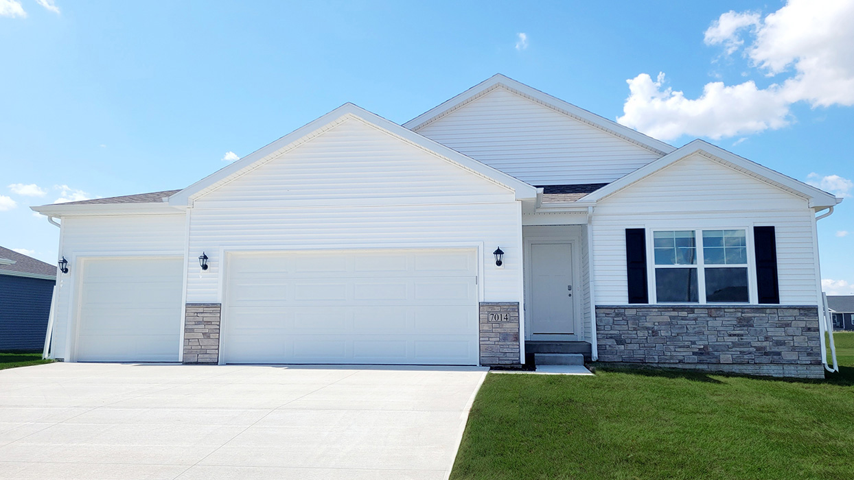 10270 NW 68TH AVE exterior