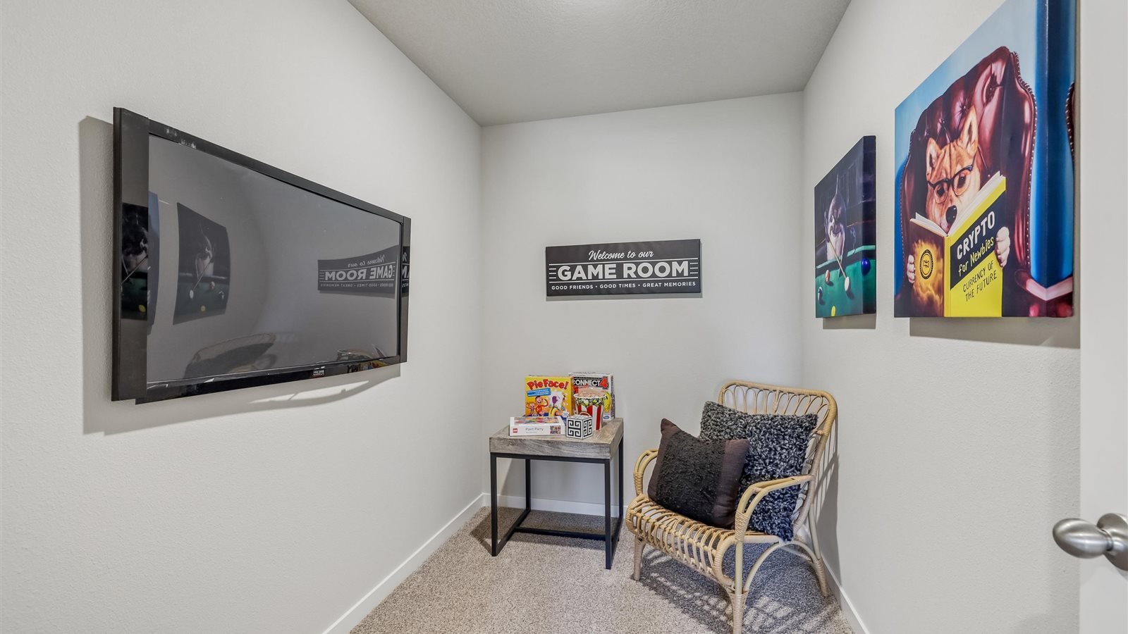 Flex room on second floor next to laundry