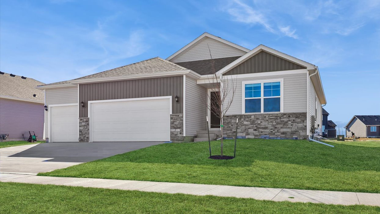 354 Cormorant Dr exterior