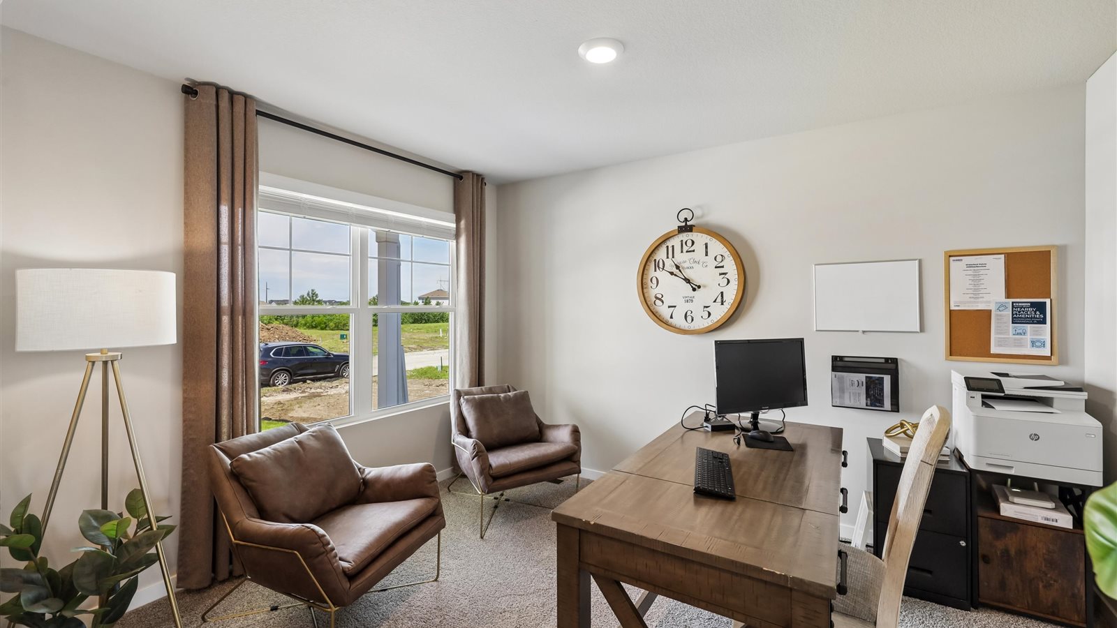 Flex room on main floor next to entry that could be a office or sitting room