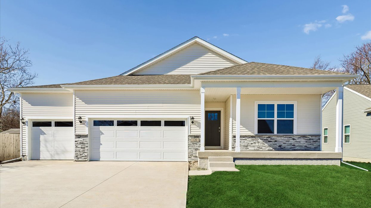 960 Hillside Pl exterior