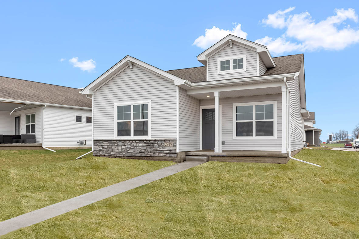 New Homes in 36 West Edge Series Homes ANKENY, IA D.R. Horton