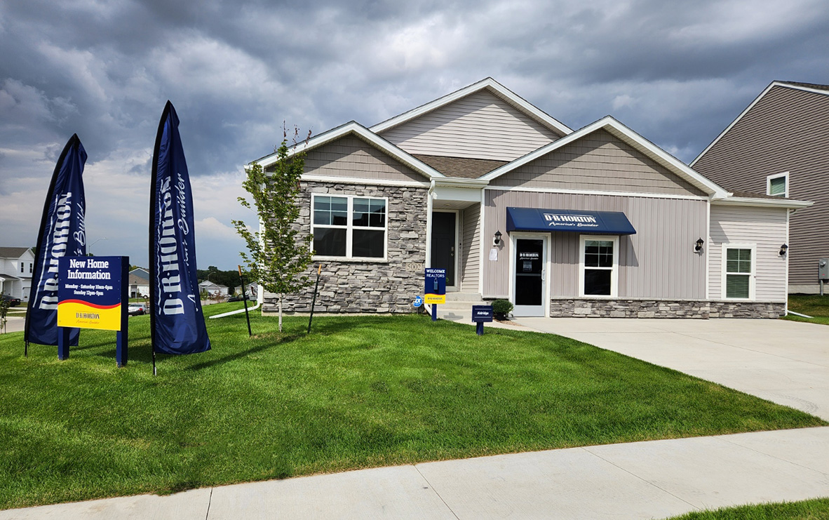 New Homes in Woods of Copper Creek Des Moines, IA D.R. Horton