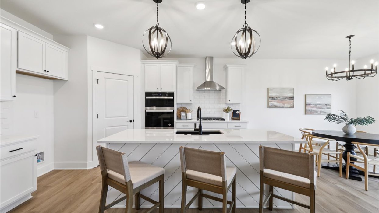 white kitchen with quartz countertops