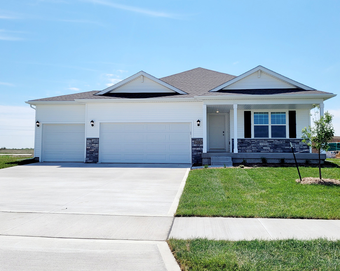 Houses For Sale in Altoona, IA | Stonebridge | D.R. Horton