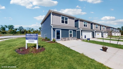 Exterior photo of the Syndey townhome in edgewood village in Hiawatha Iowa