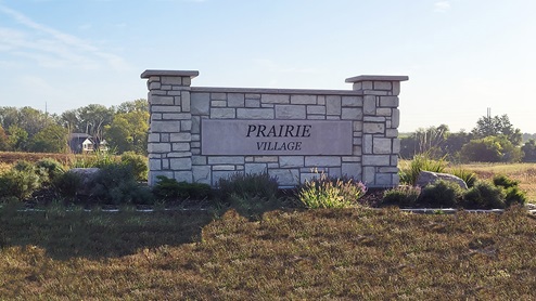 Prairie Village monument entering the community