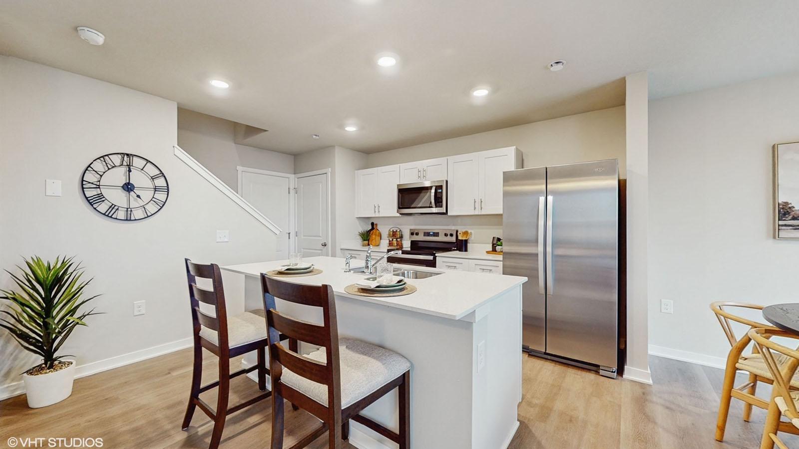 9433 Lovegrass Dr SW exterior