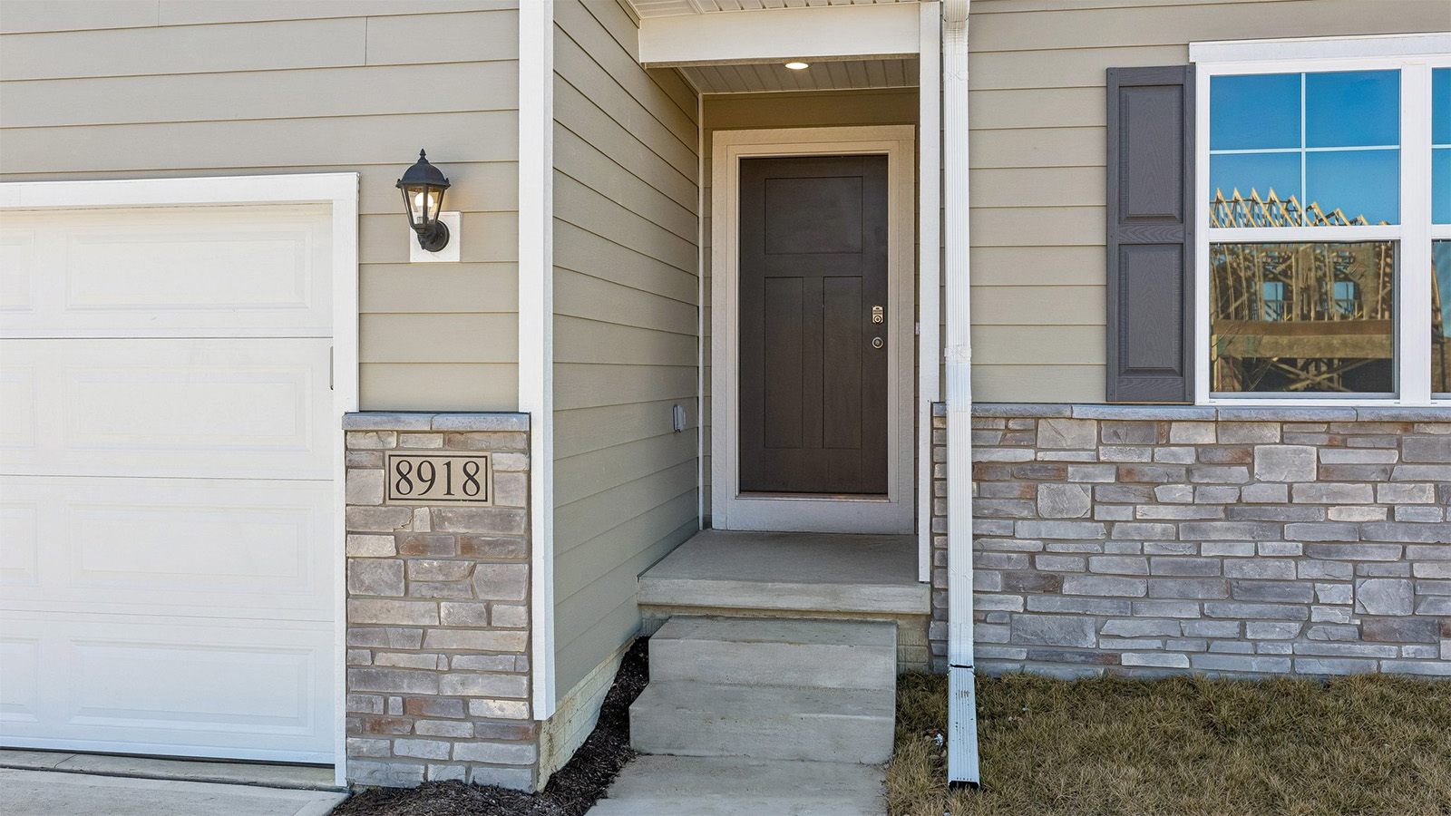 8918 N 167 Street, Bennington, NE, The Hill By D.R. Horton 1-story, Front Porch