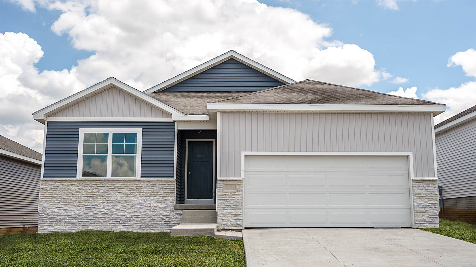 8922 N 167 Street, Bennington, NE, The Hill By D.R. Horton 1-story, 4-bed, 3-bath, 2-car garage, front yard