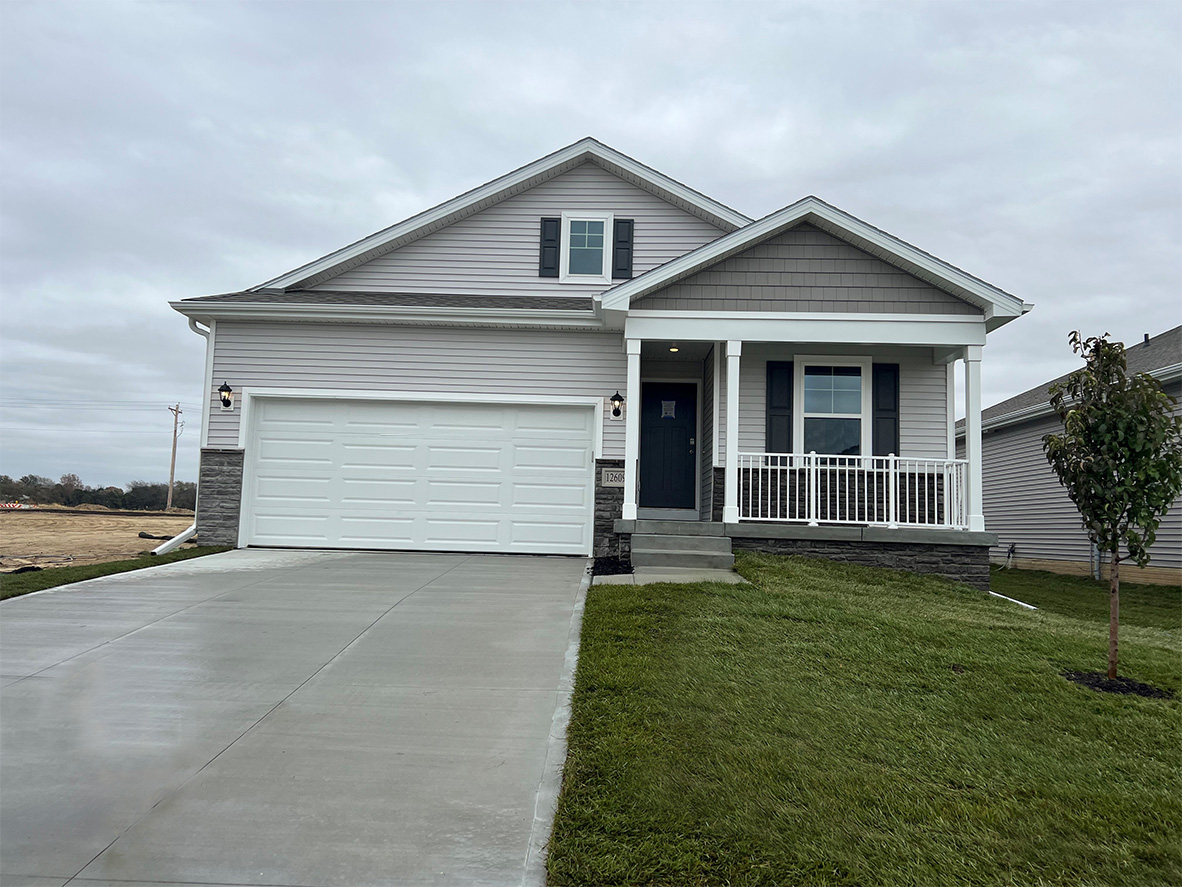 Available Home in Parkview GRETNA, NE D.R. Horton