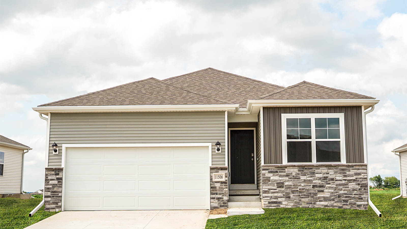 11973 S 114TH AVE exterior