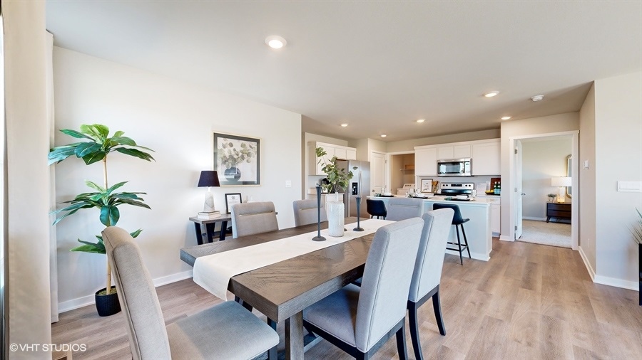 Abbott dining room area showing into kitchen area
