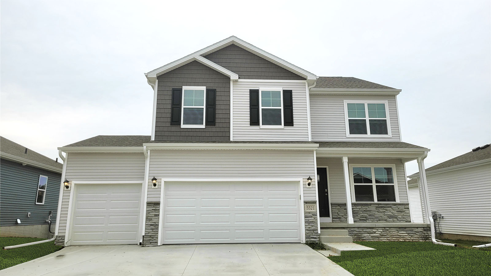 17014 Craig St exterior