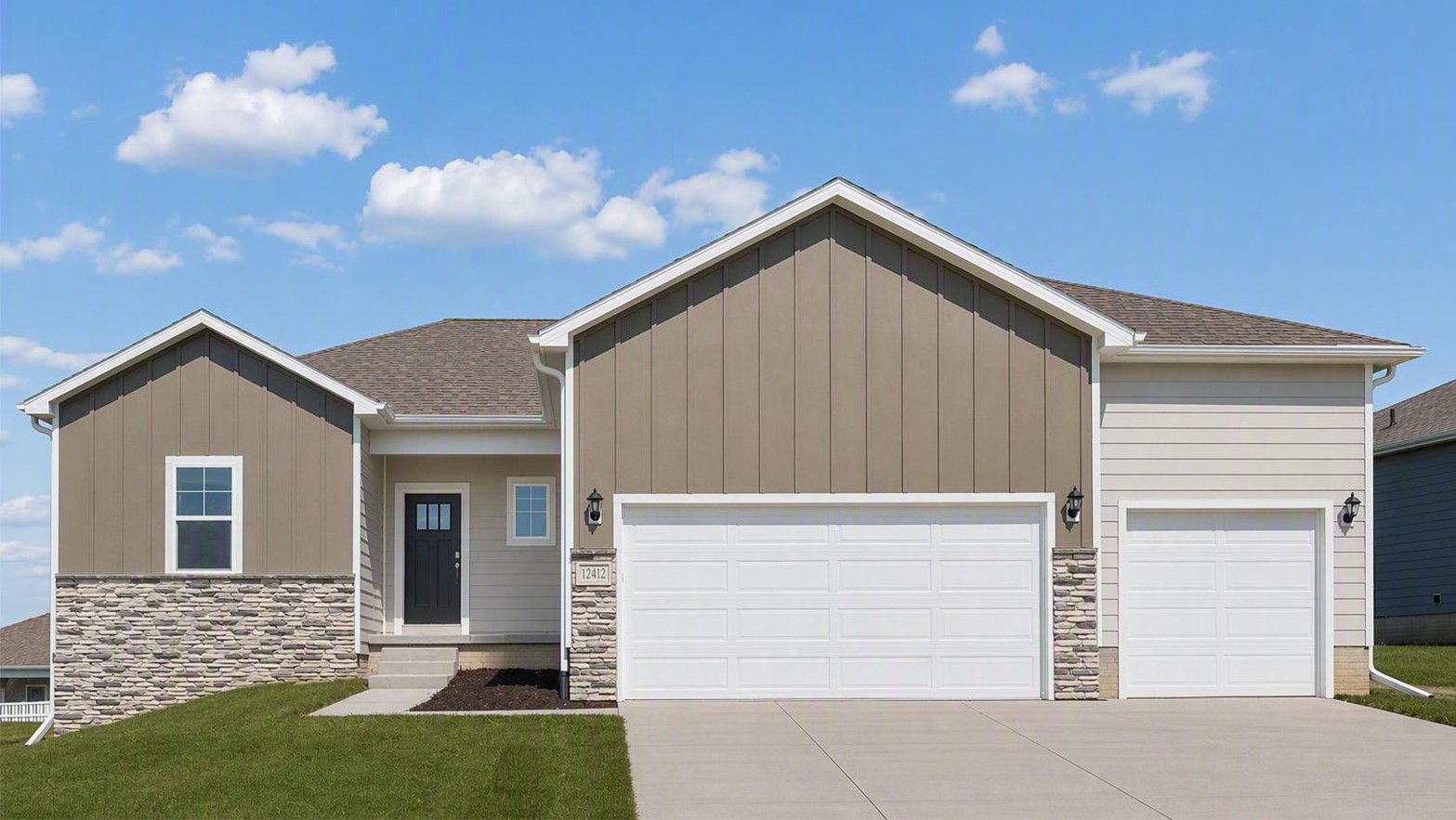 12412 S 205Th Ave exterior