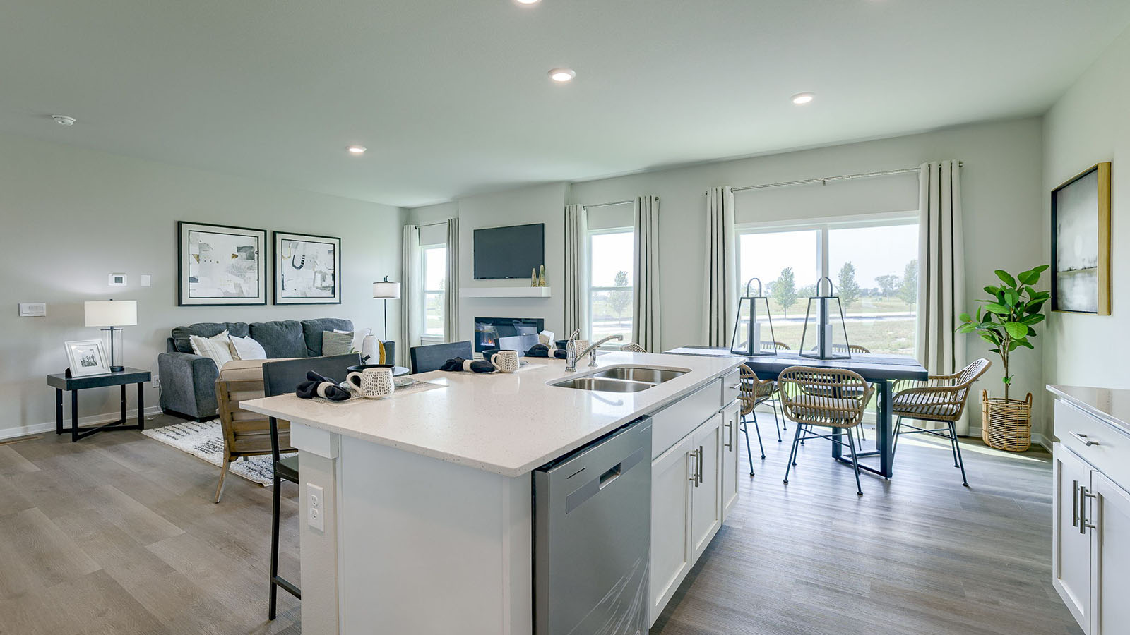 Reagan Kitchen with dinning room and Large windows