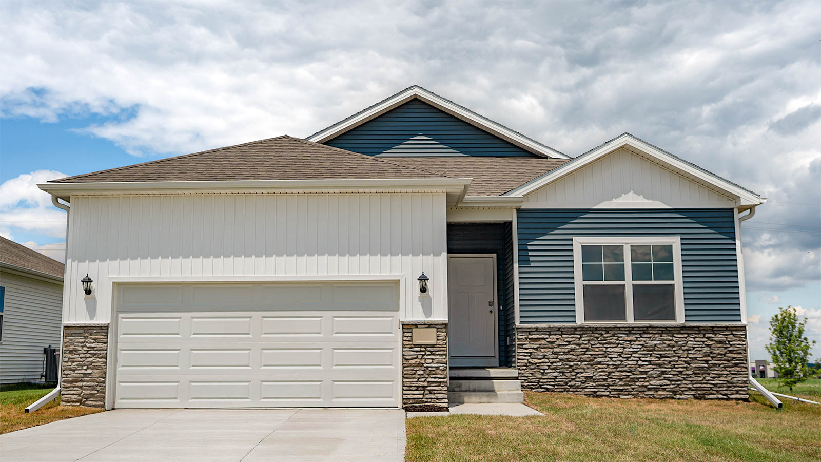 6711 Wren Cir exterior