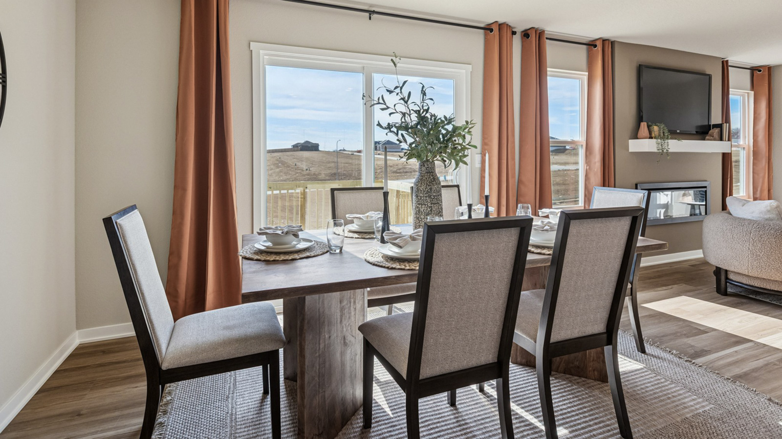 Hamilton dining area with sliding glass doors