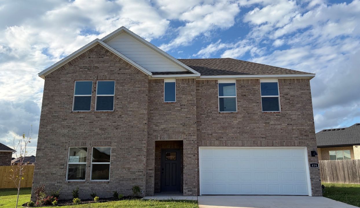 414 W Canada Dr exterior