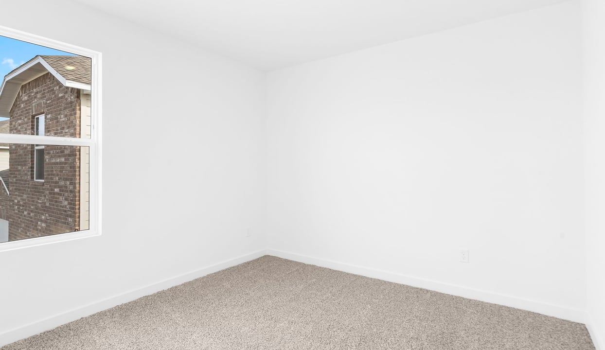 Secondary bedroom