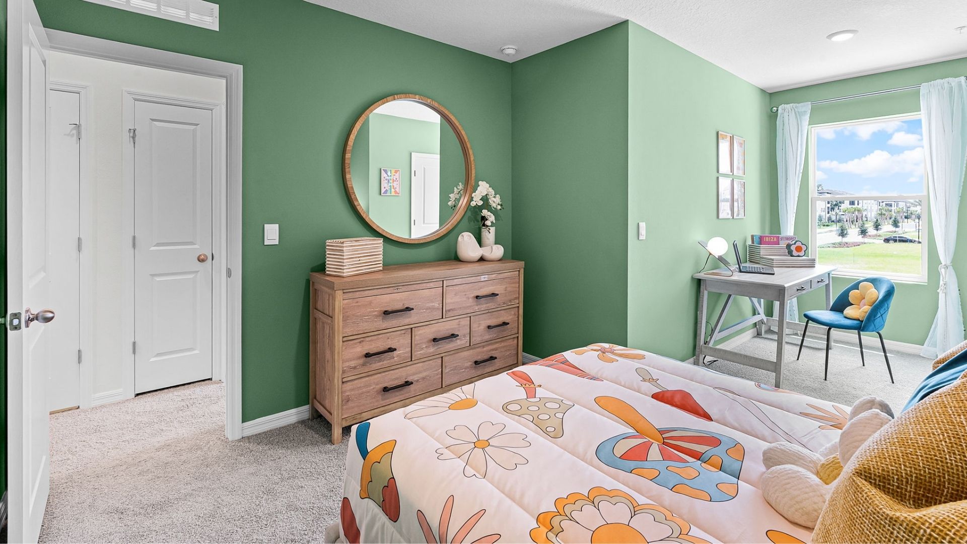 guest bedroom with queen size d bed