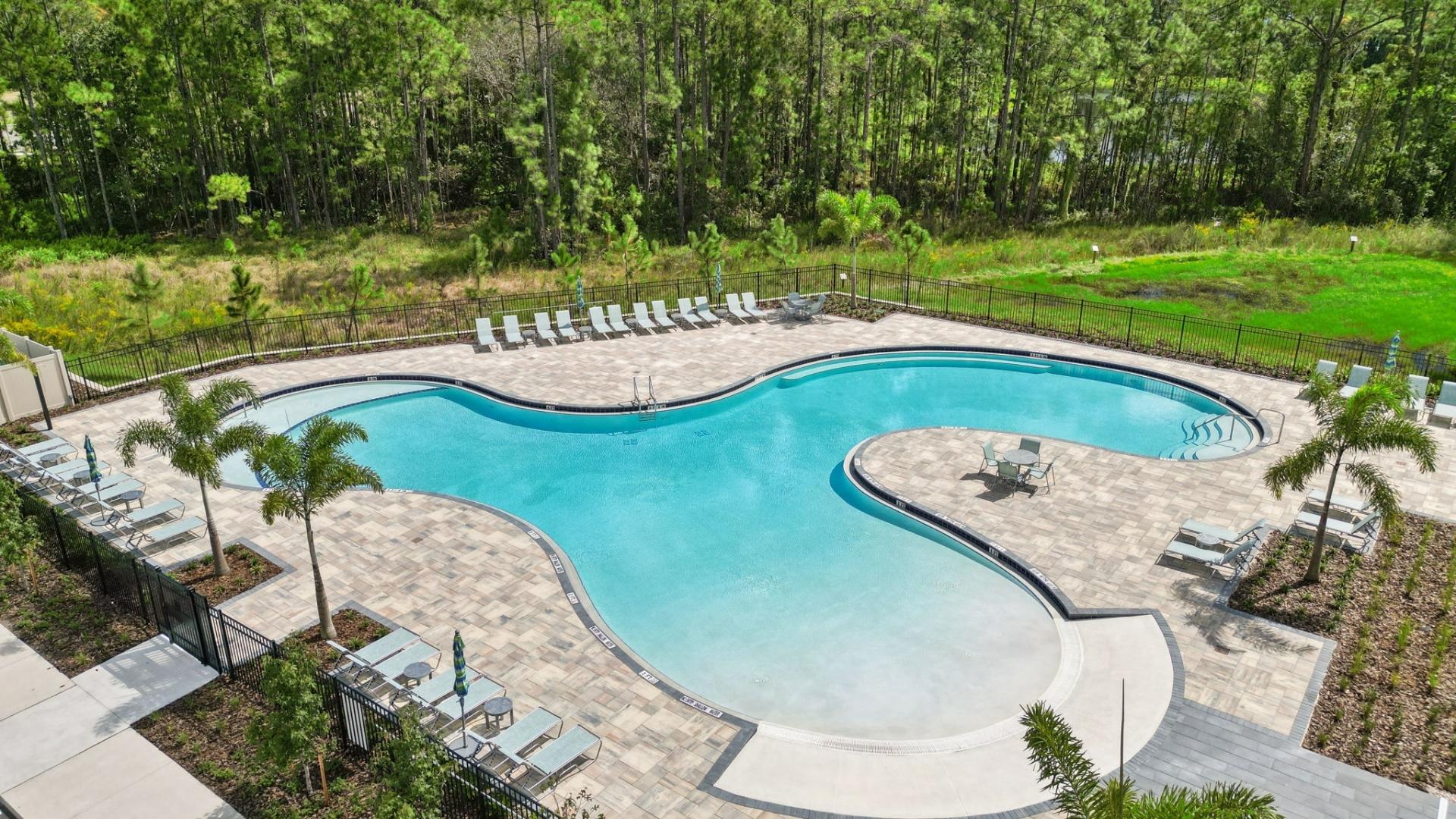 .Arial view of clubhouse along with amenities.