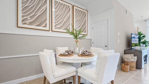 Dining nook with decorated dining table