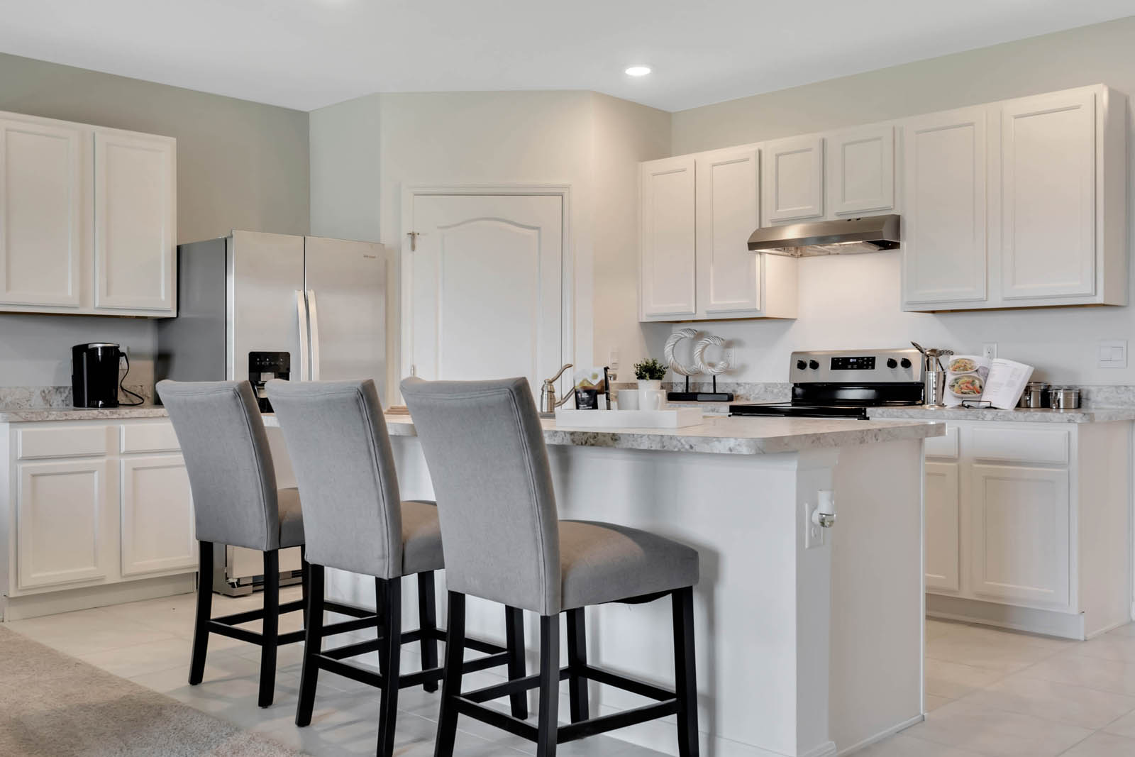kitchen island with barstools