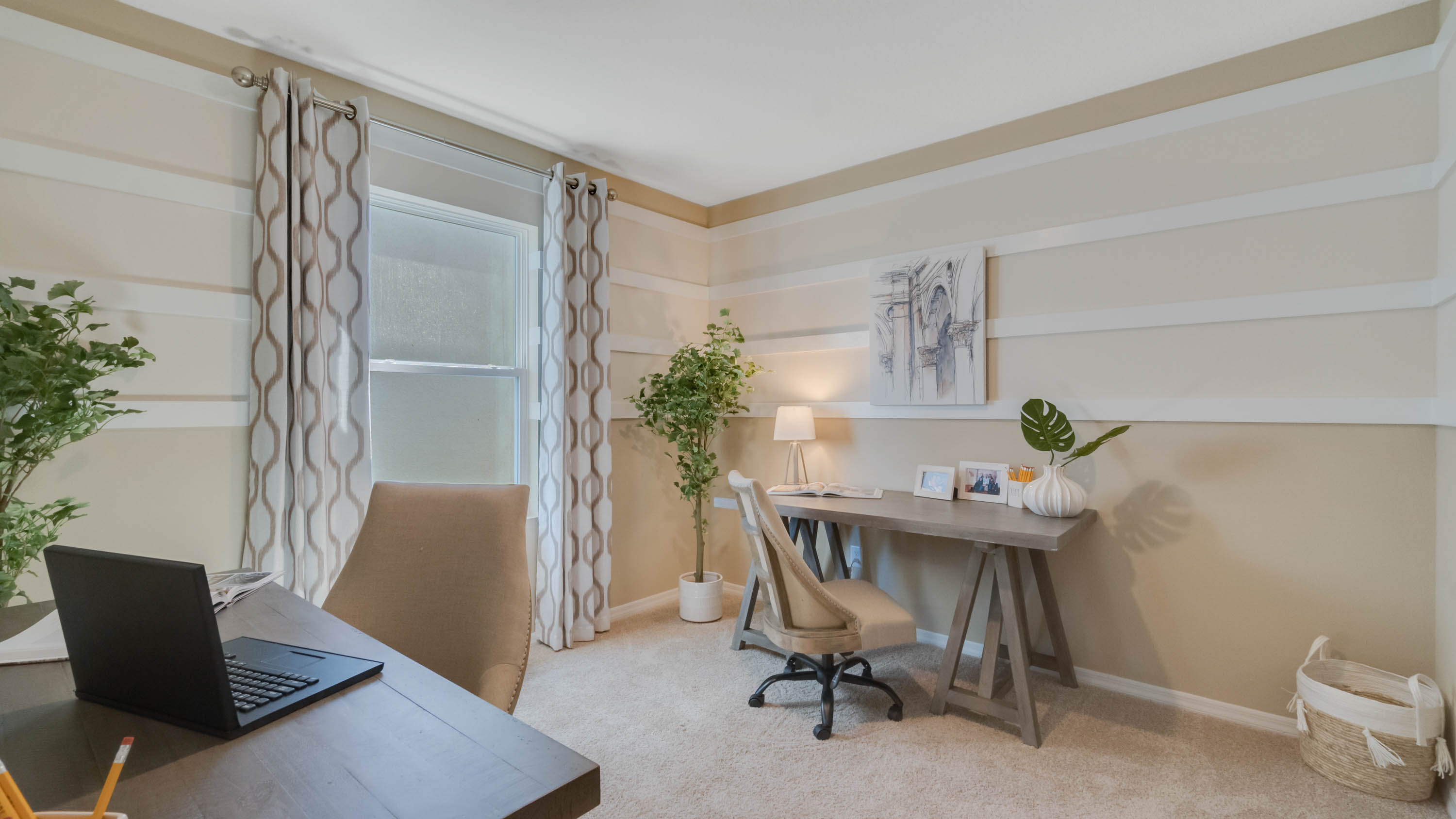 double desk in the third bedroom