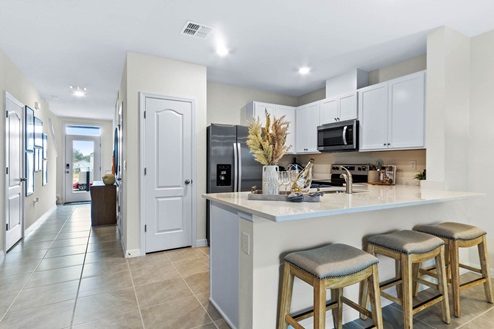 Spacious Kitchen with peninsula and additional eating space