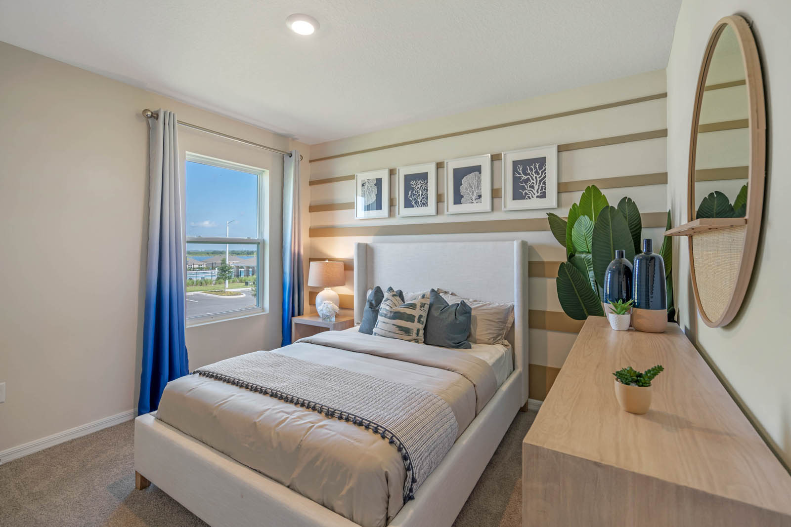 Guest room with carpet throughout