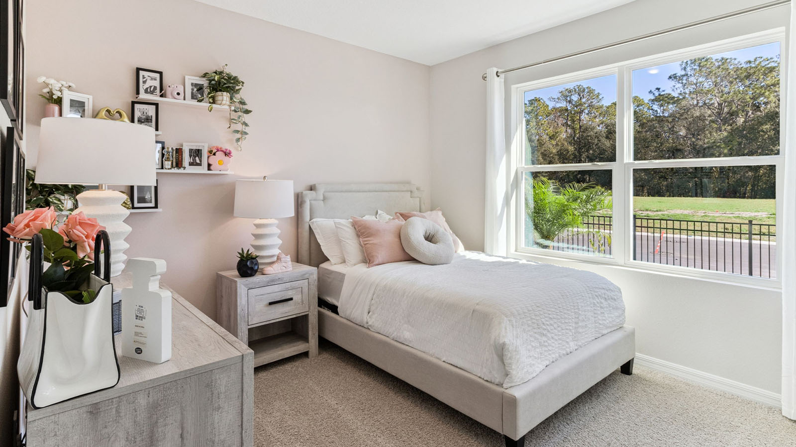 guest bedroom with carpet