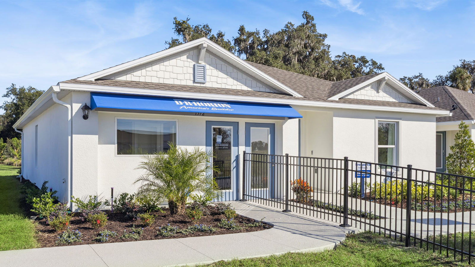 Freeport II Model Exterior Image with Fencing