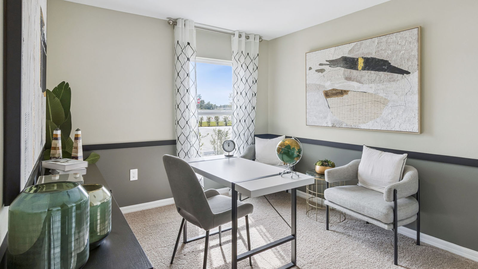 Guest bedroom as an office space