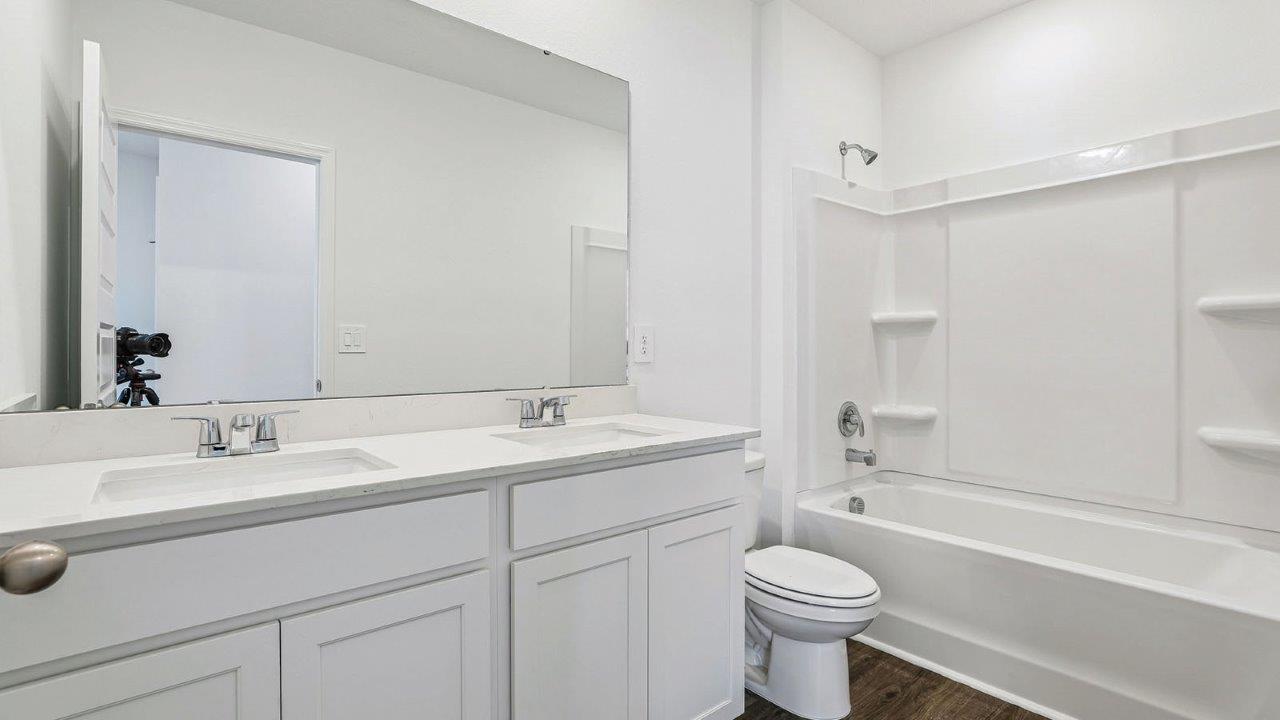 Guest bathroom with tub