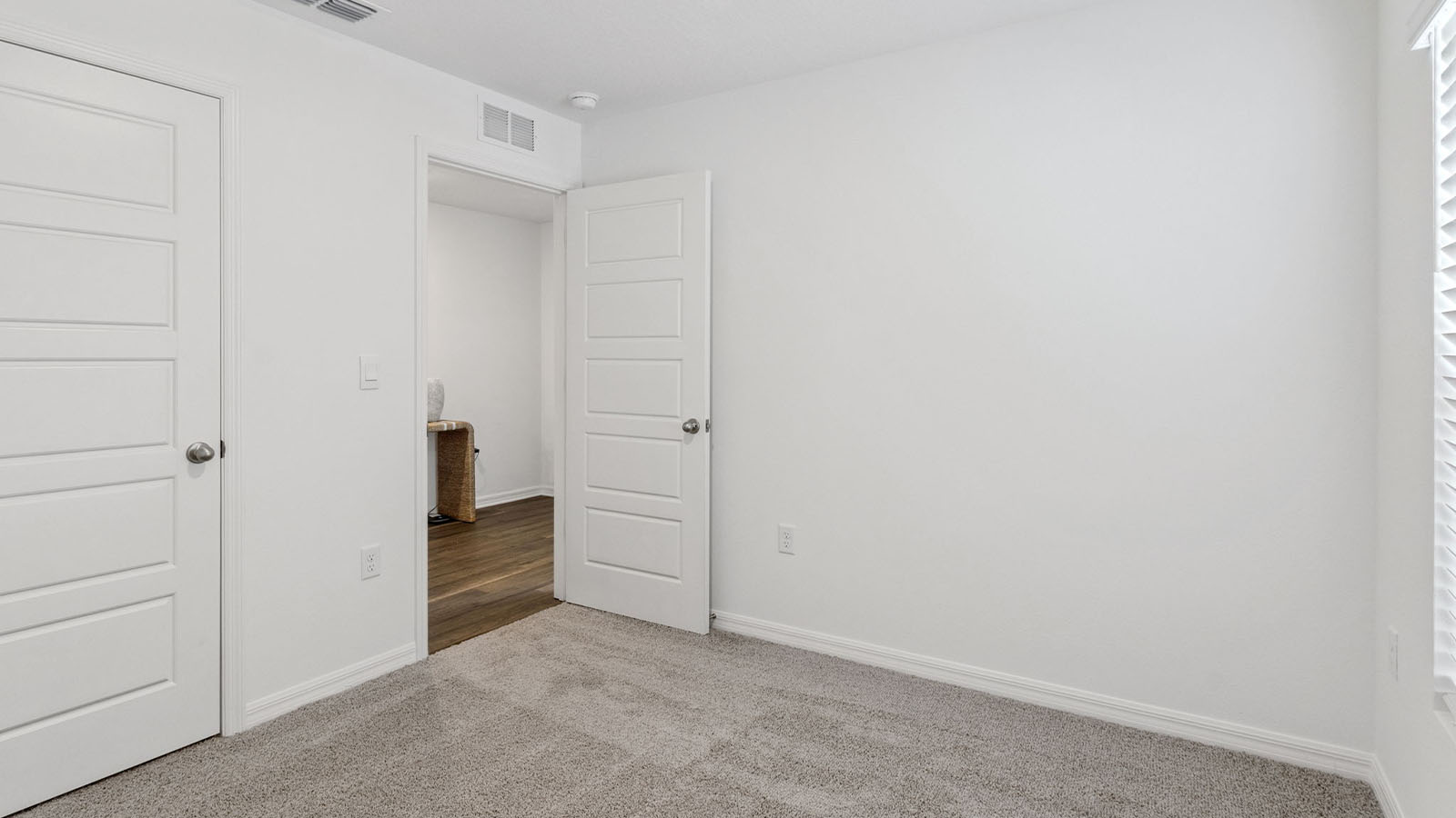 fourth guest room with closet