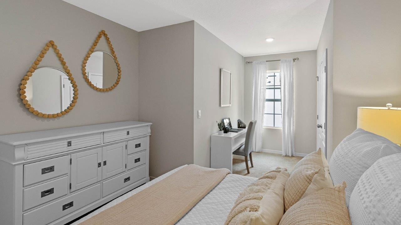 Guest bedroom with nook