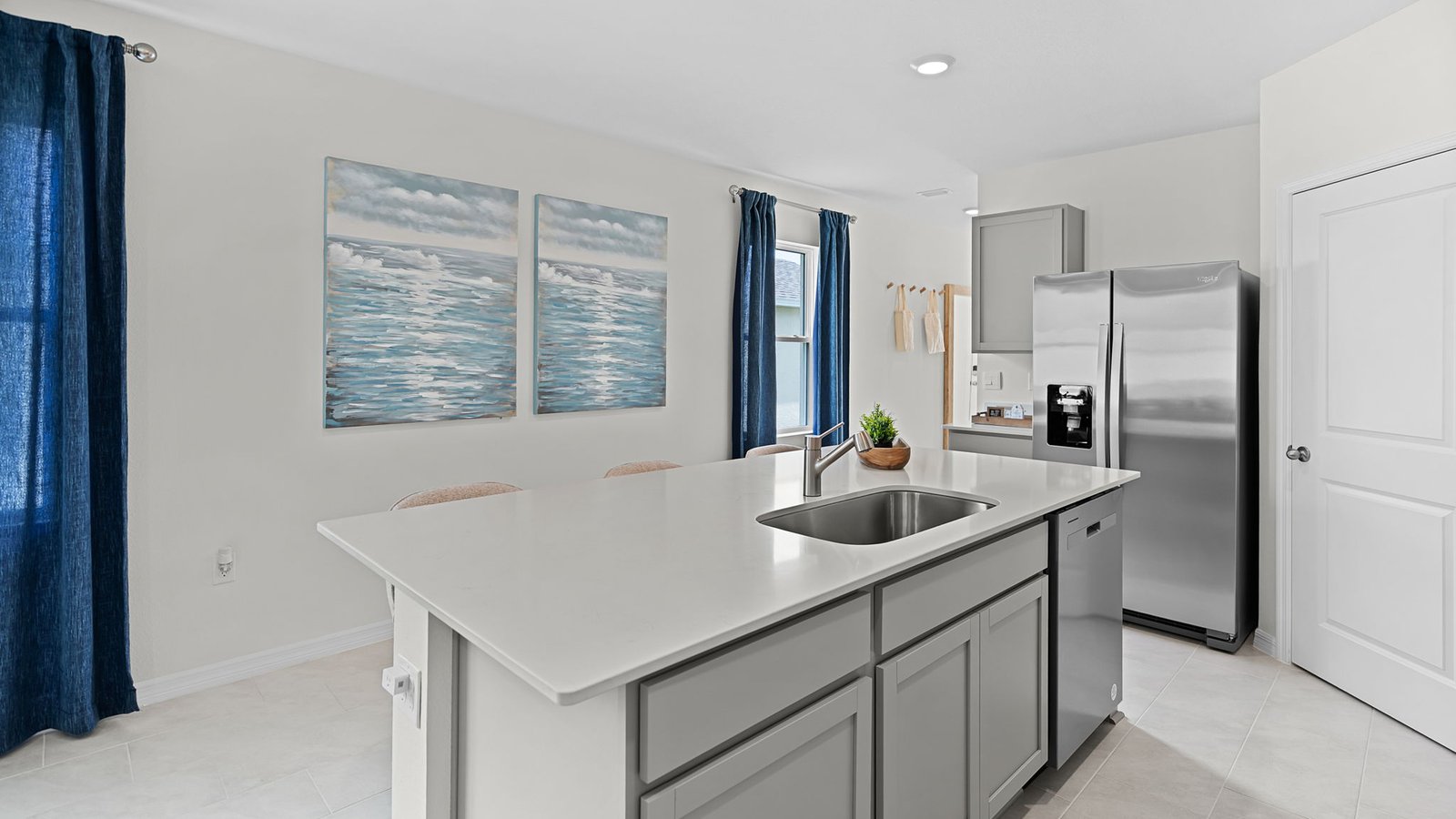 Kitchen island with sink