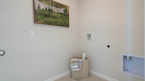 Laundry room with decorations