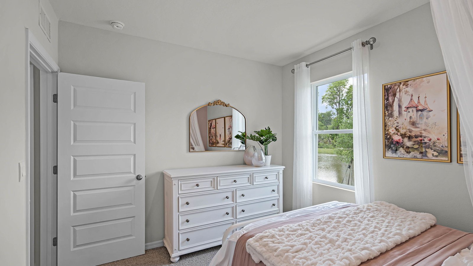 guest bedroom with private closet