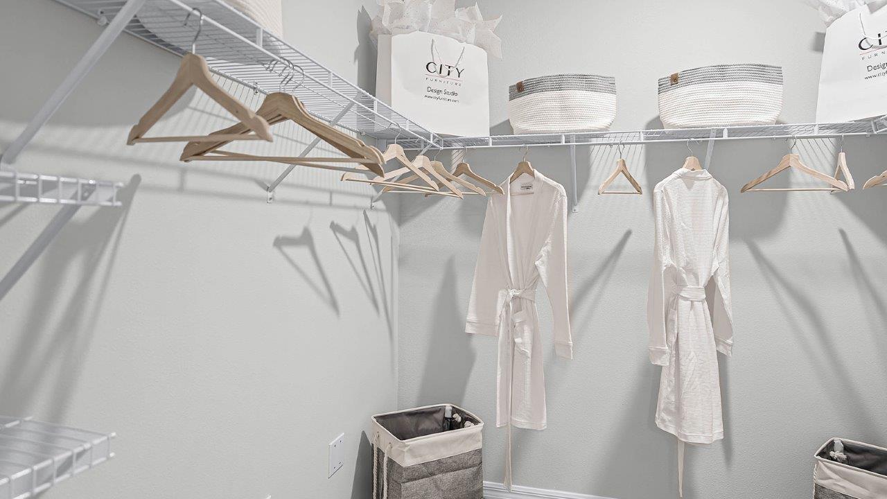 Walk in Closet