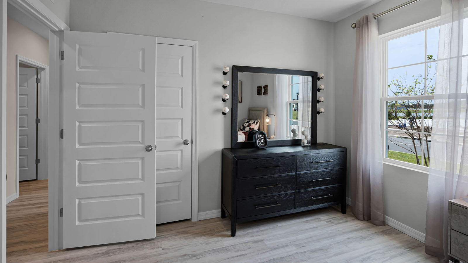 Guest bedroom with closet