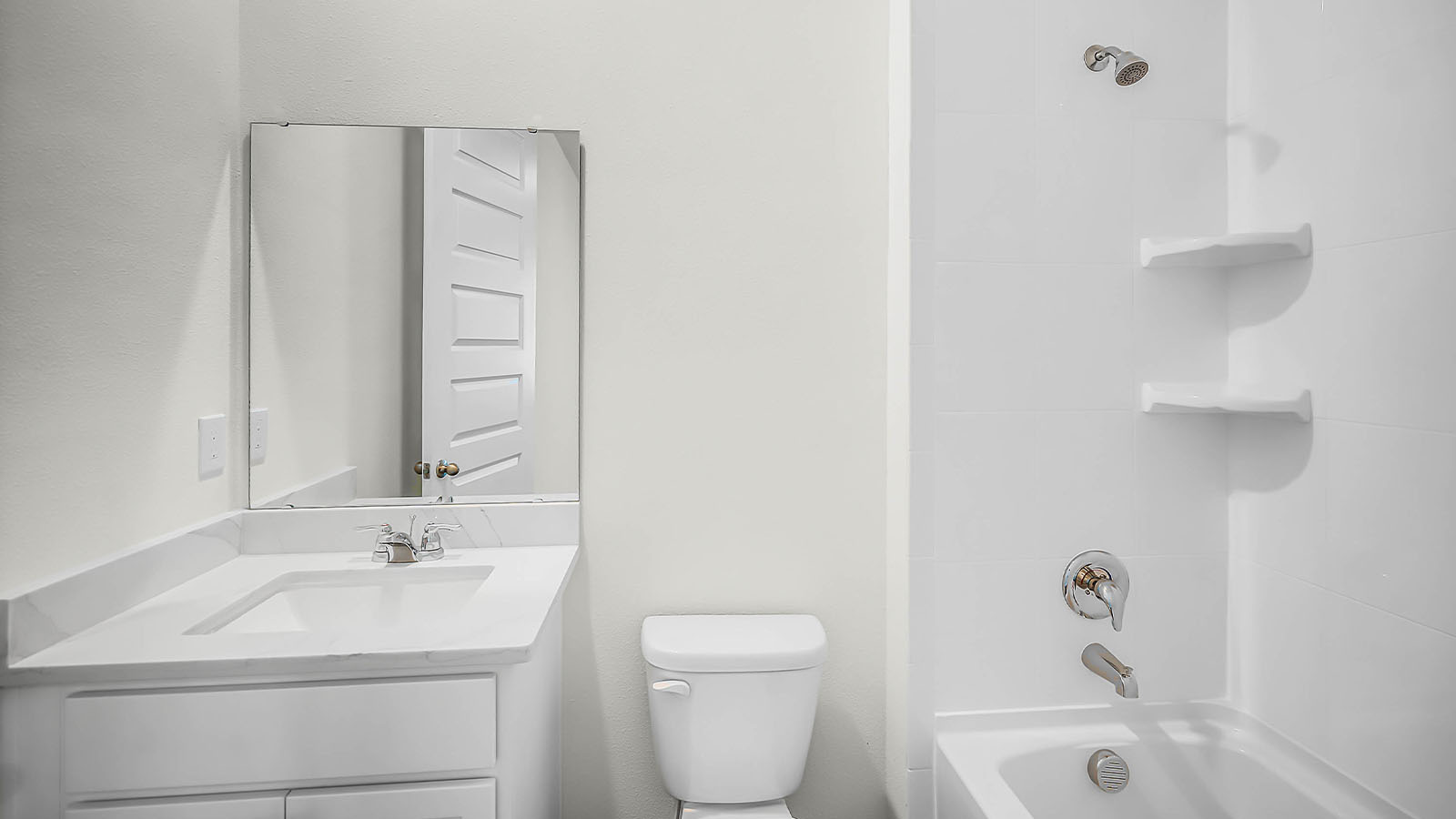 bathroom 3 with sink, toilet and tub