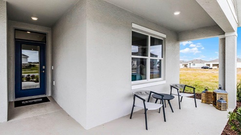 Front porch with seats and table