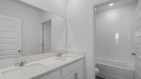 Guest bathroom /double sink / private toliet