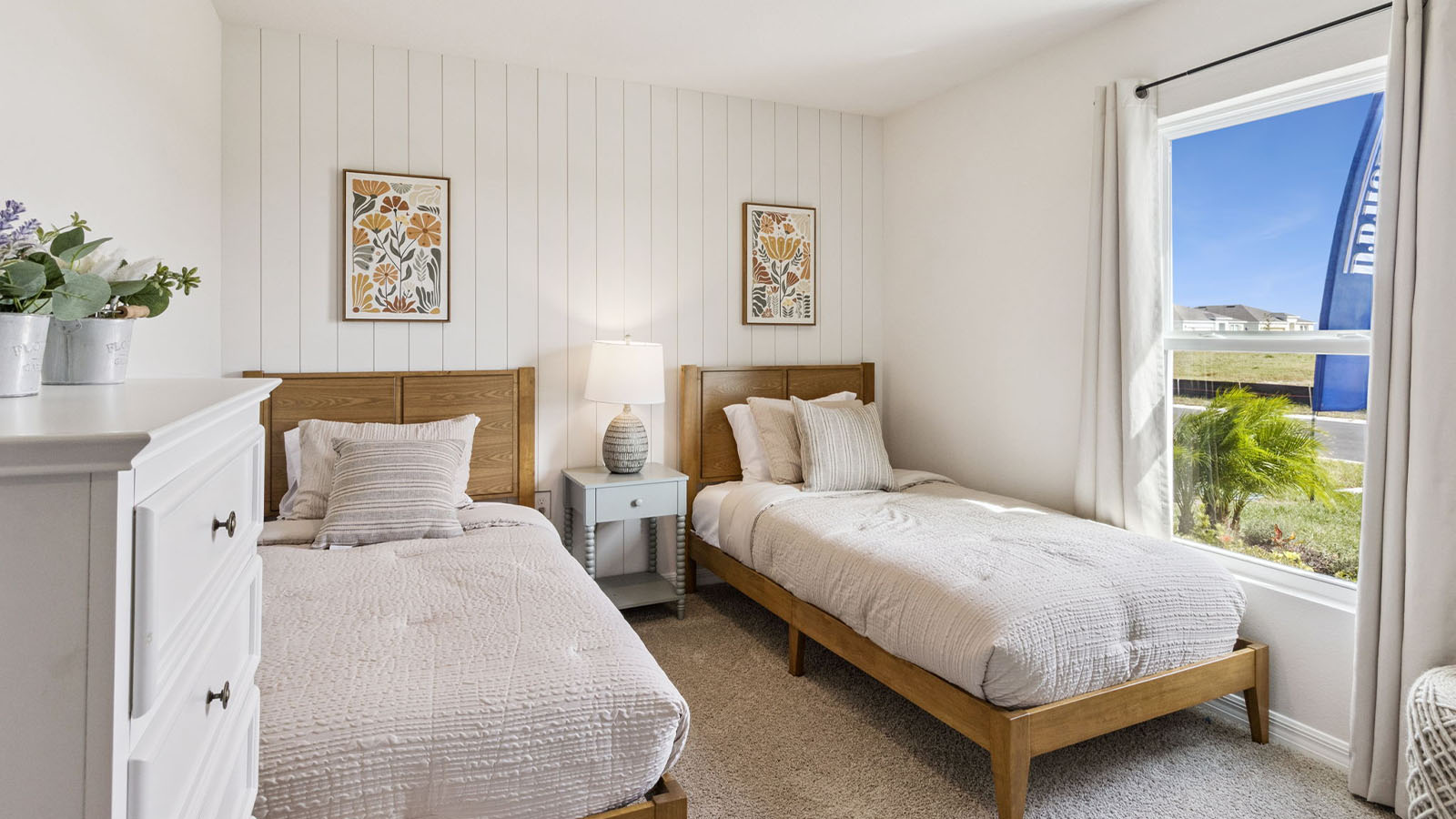 guest bedroom with two twin beds