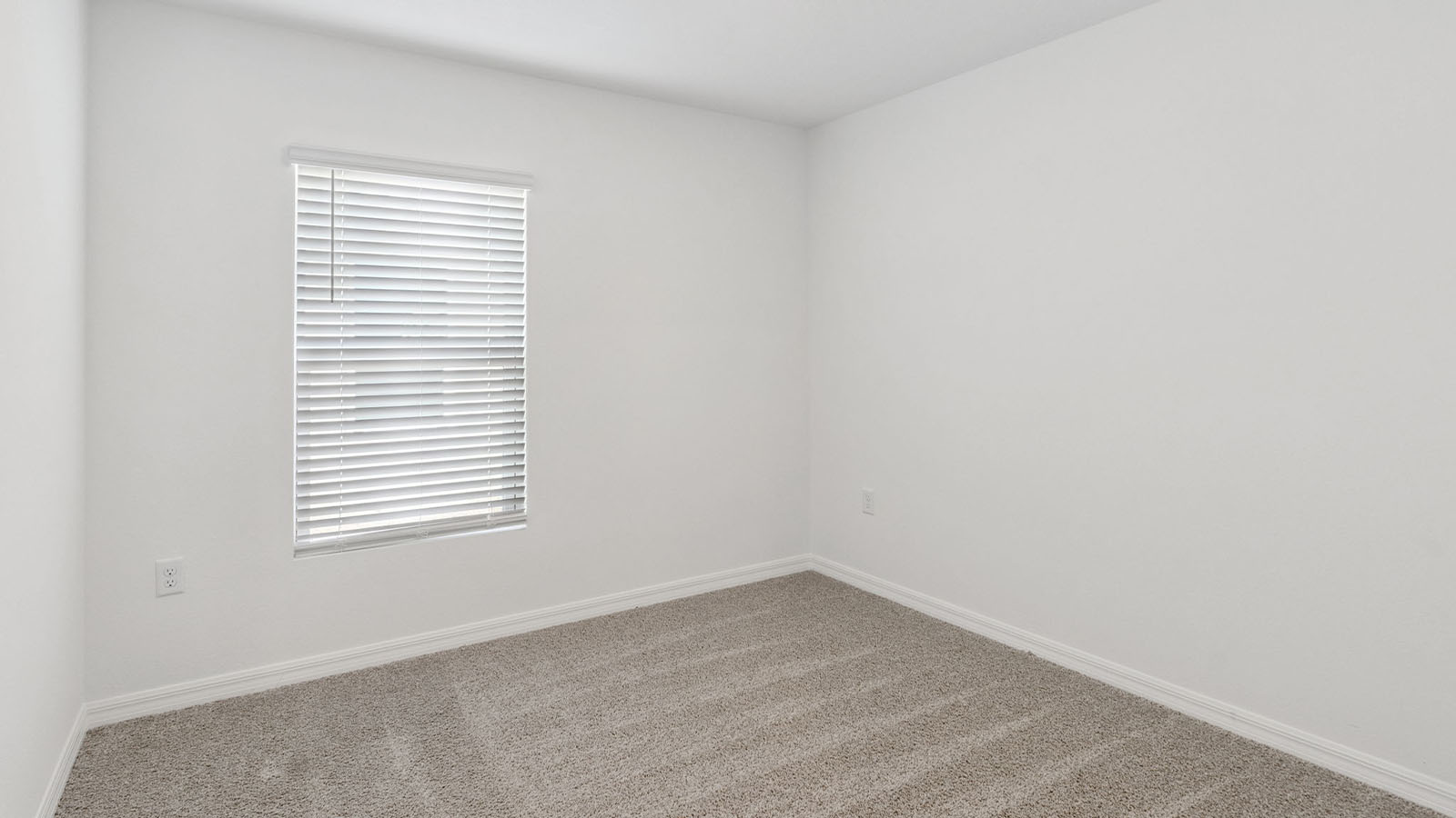 third guest room with carpet