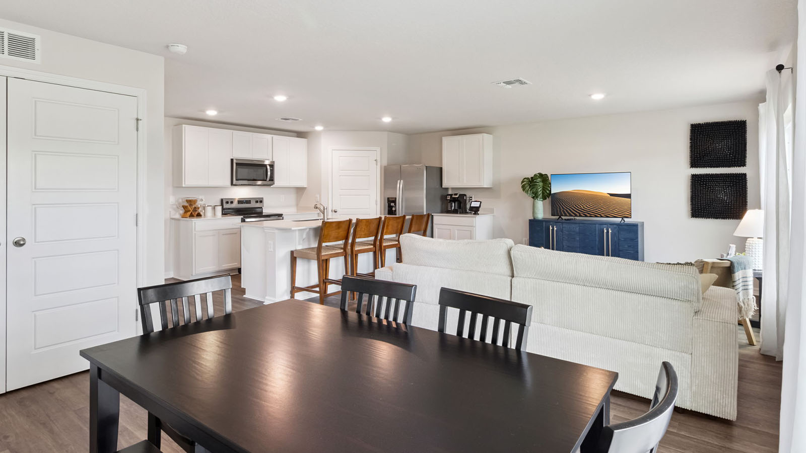 Dining room table with luxury vinyl flooring
