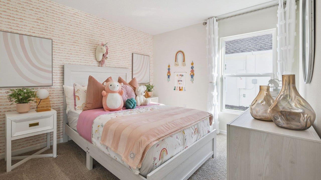 Kids room with dresser and closet