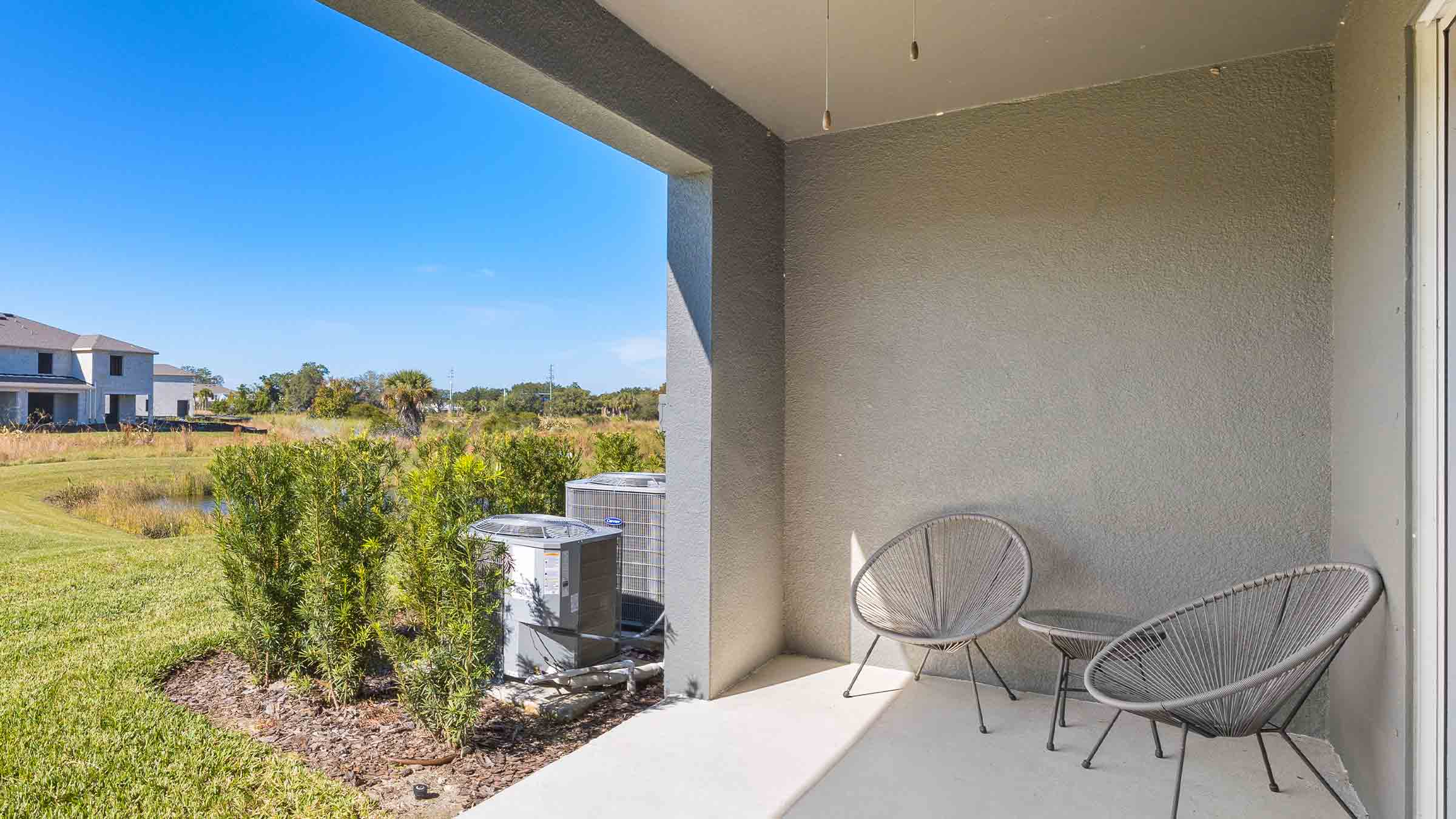 Available Home in Southshore Bay Townhomes WIMAUMA, FL D.R. Horton